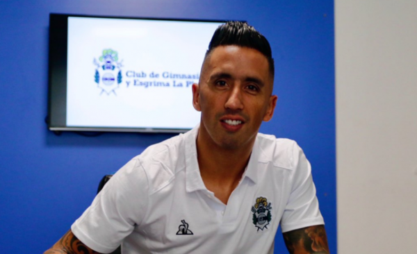 HOY / Lucas Barrios es nuevo jugador del Tripero de La Plata