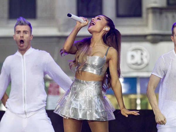 Denuncian por plagio a Ariana Grande a falta de una semana para los Grammy