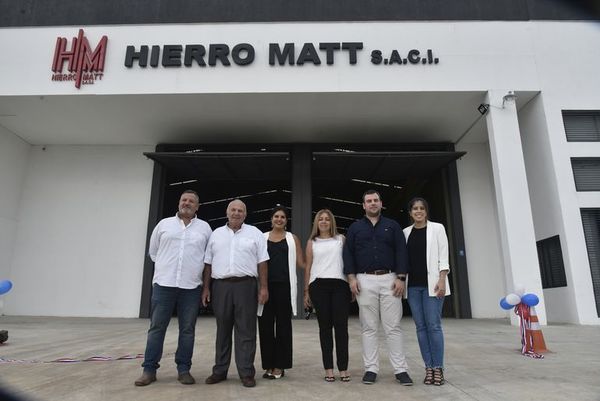 Empresa familiar que apunta a la expansión - Inauguración de la sucursal de Hierro Matt - ABC Color