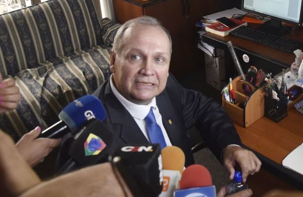 Ministerio Público anunció imputación contra Ferreiro - Política - ABC Color