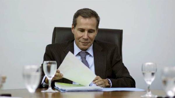 La justicia sigue sin identificar al autor del supuesto homicidio de Nisman | .::Agencia IP::.