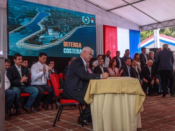 'Pilar es una causa nacional, hoy con el Gobierno venimos a decirles no más damnificados'- Arnoldo Wiens