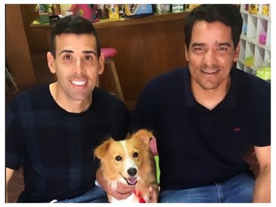 Se tomó una foto con el perrito y le dijeron "figureti"