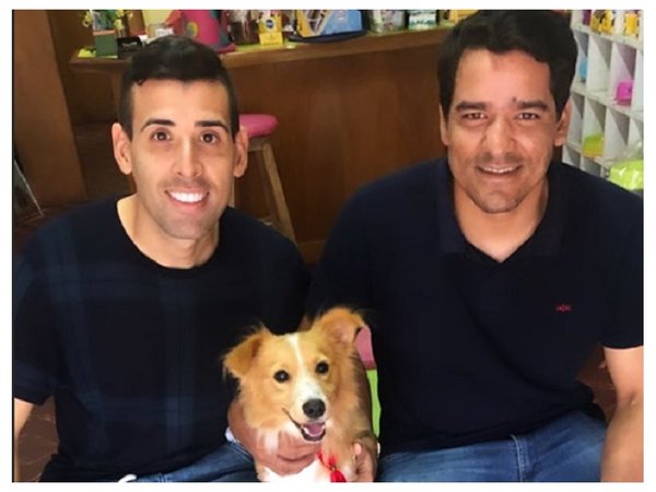 Se tomó una foto con el perrito y le dijeron "figureti"