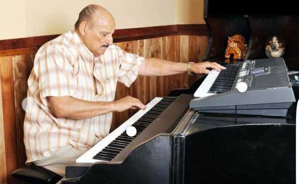Falleció Oscar Faella Peña conocido como "el fantasista del piano" » Ñanduti