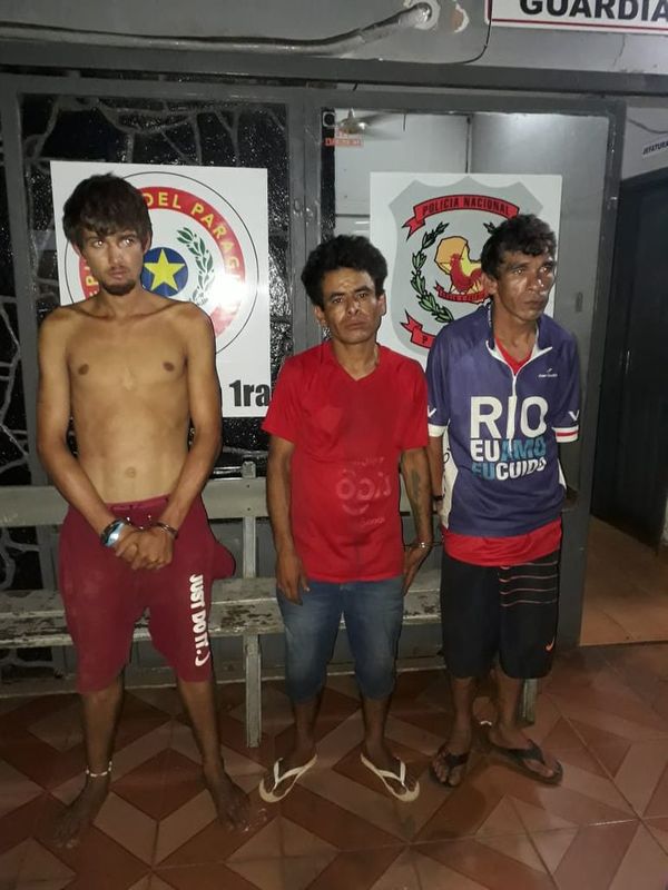 Tres detenidos al intentar violentar una casilla en el microcentro - ABC en el Este - ABC Color