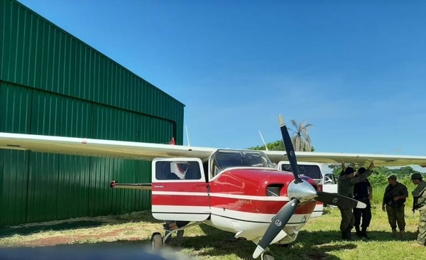 HOY / Incautan supuesta narcoavioneta y 300 kilos de cocaína en Amambay