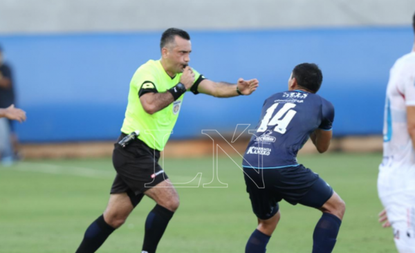 HOY / Se da el primer penal a instancias del VAR