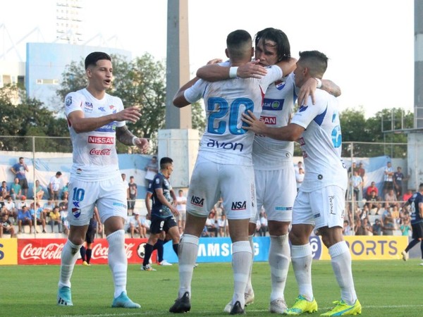 Nacional goleó en su terreno