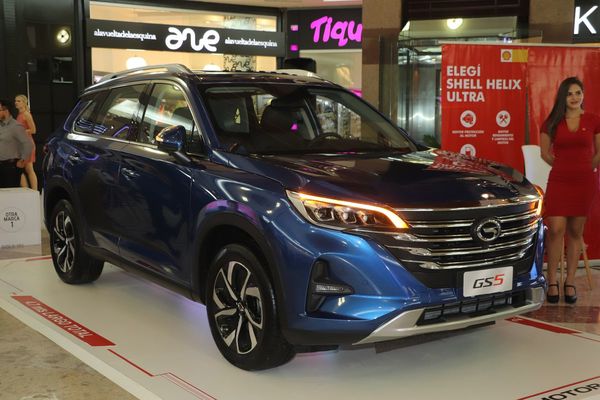 GAC Motors develó el asombroso y futurista renovado SUV GS5