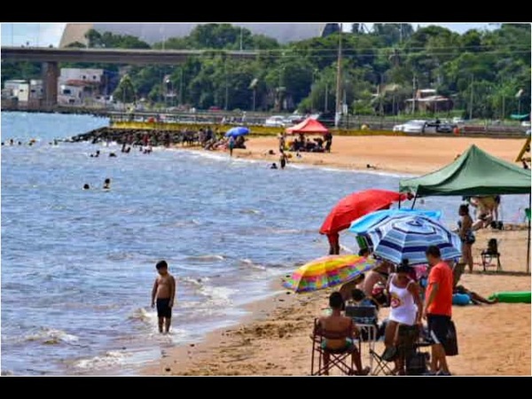 TUCUMANA DESAPARECIÓ Y FUE ENCONTRADA EN LA PLAYA PACU CUÁ DE ENCARNACIÓN