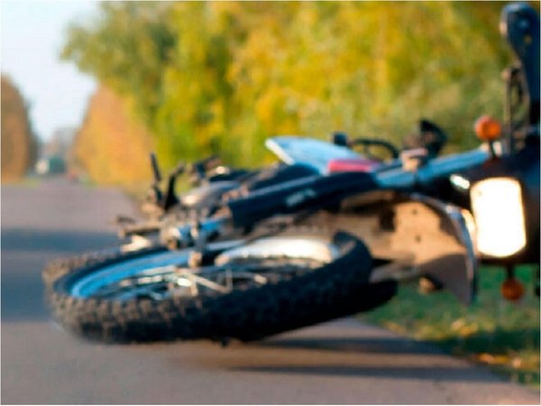 San Ignacio: Jóvenes mueren en un accidente frontal de motos
