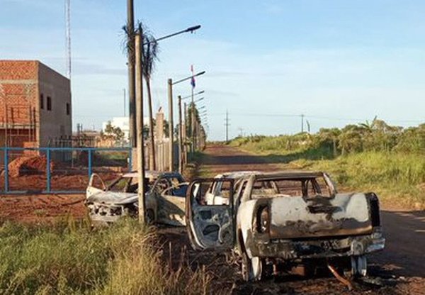 Hallan vehículos incinerados que se habrían utilizado para la fuga | Noticias Paraguay