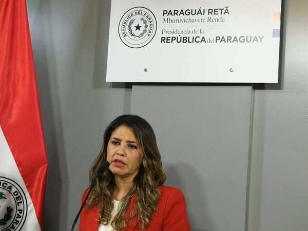Cadena de destituciones. Ministra Pérez puso su cargo a disposición pero no piensa caer sola - ADN Paraguayo