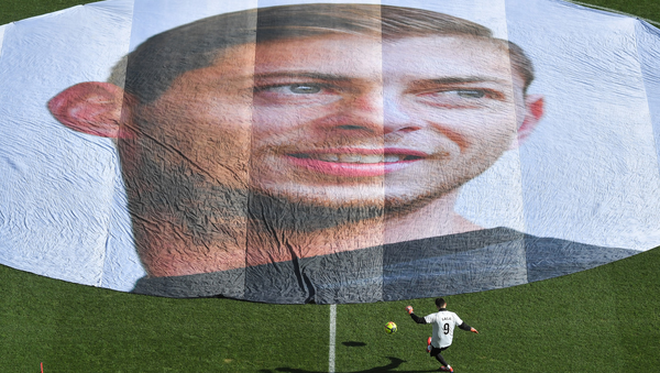 Nantes prepara homenaje a Emiliano Sala, jugador fallecido hace un año » Ñanduti