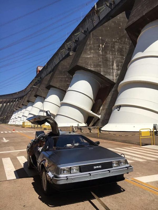 La máquina del tiempo de "Regreso al Futuro" en Itaipú Una ´re´lica | Noticias Paraguay