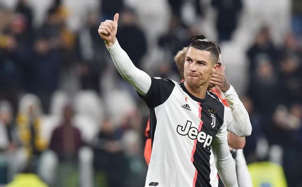Cristiano hace más líder a la Juventus con un doblete - Fútbol - ABC Color