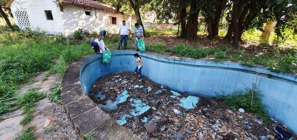 Notifican a 60 propietarios de piscina