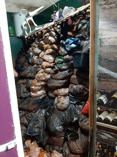 Salieron por la puerta o en furgonetas durante la semana - Nacionales - ABC Color