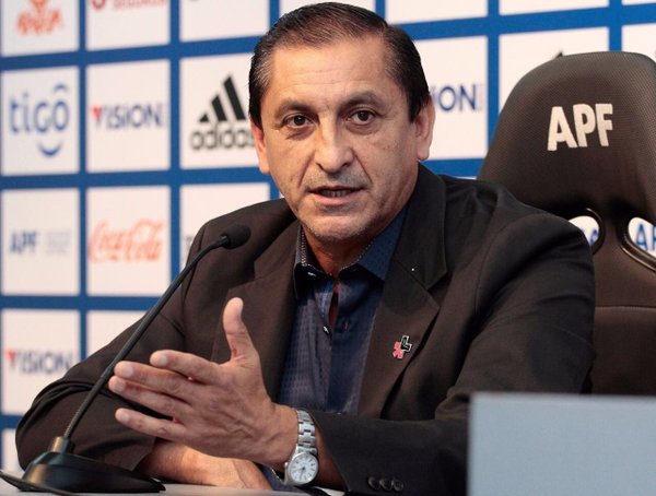 Ramón Díaz debuta con triunfo y liderato en el Apertura de Paraguay » Ñanduti