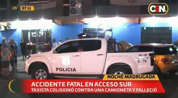 Taxista fallece tras choque frontal sobre Acceso Sur