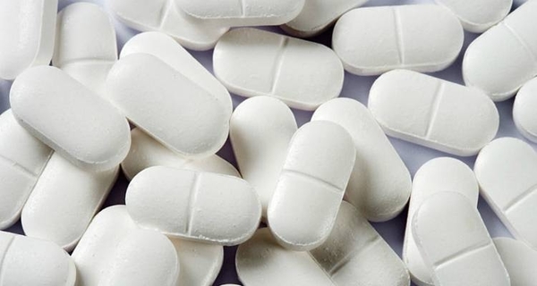 HOY / Paracetamol es bueno hasta que abuso se vuelve tóxico: dosis no debe superar los 4 gramos diarios