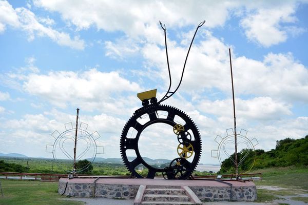 Esculturas son una atracción turística en Vallemí