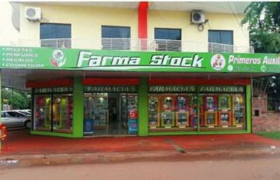 Delincuentes asaltan farmacia en CDE