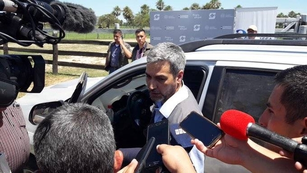 HOY / Mario Abdo dice que los 75 fugados no estaban cómodos en Paraguay