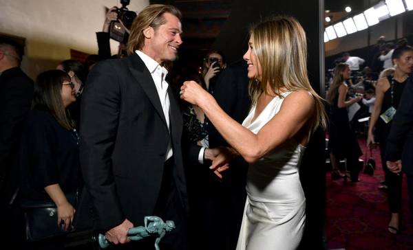 Brad Pitt y Jennifer Aniston acaparan el protagonismo en los premios SAG » Ñanduti
