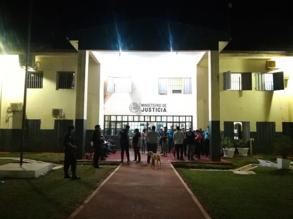 Fiscalía imputa a 32 personas por liberación de presos en Pedro Juan