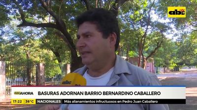 Basuras adornan barrio Bernardino Caballero - ABC Noticias - ABC Color