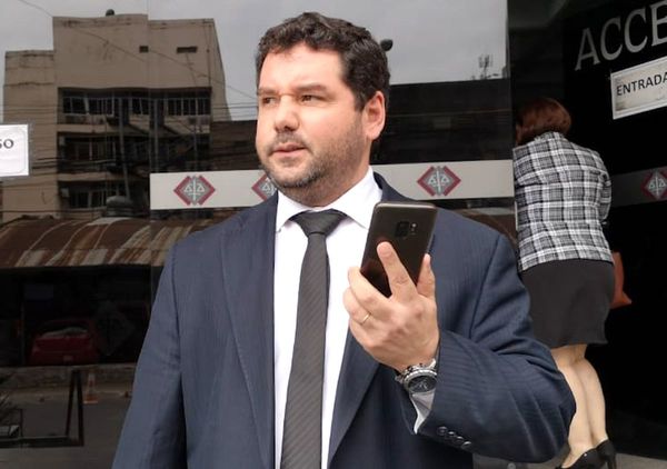 Volpe renunció a viceministerio tras ser salpicado por corrupción
