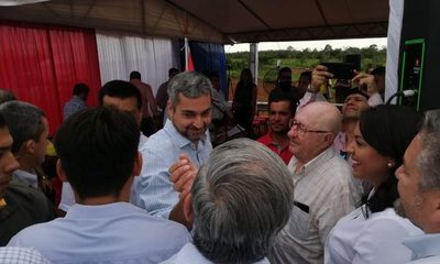 Presidente inaugura puente que une Minga Guazú con Hernandarias