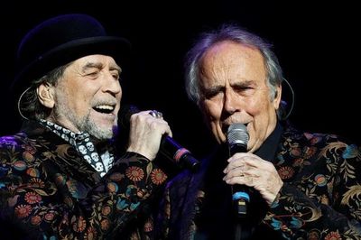 Sabina y Serrat: música, bromas y recuerdos en su primera cita en Madrid - Música - ABC Color