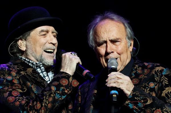 Sabina y Serrat: música, bromas y recuerdos en su primera cita en Madrid - Música - ABC Color