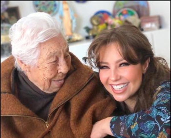 DE NO CREER: Abuelita de Thalía festejó sus 102 años