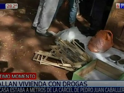 En búsqueda de reos, encuentran droga en una vivienda