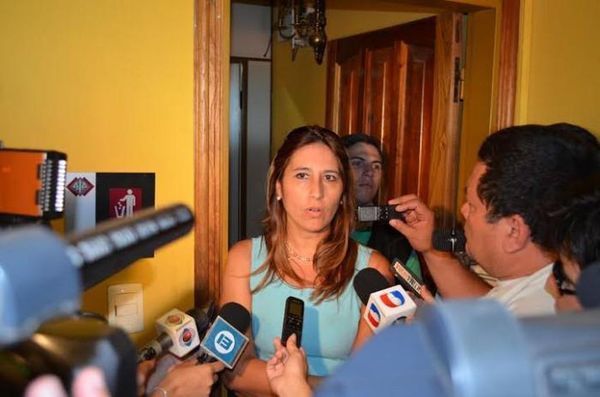 “Intervención confirma que administración municipal de Lambaré era pésima”, según precandidata a intendente - ADN Paraguayo