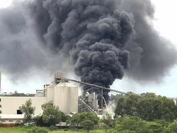 Susto en Villeta: Incendio en planta de INC