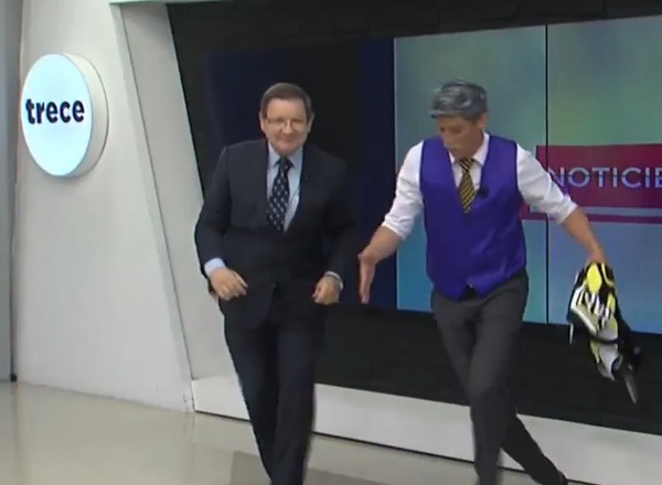 Carlos Martini nuevamente bailando ante cámaras