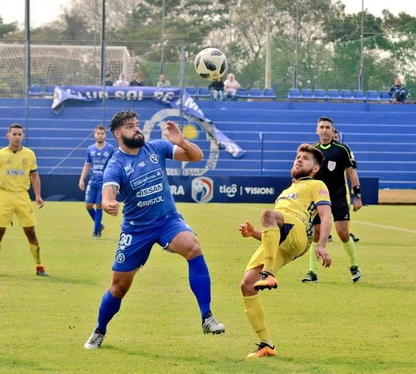 Mario Ricardo se arrepiente de haber fichado por Sol de América