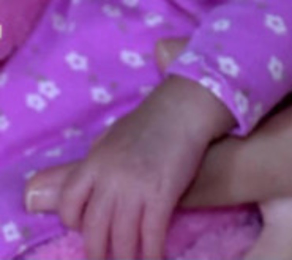 La bebé Iris Amanda ya se encuentra en casa - Paraguay.com