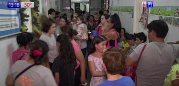 ¡No da abasto! filas inmensas y larga espera en hospital de Lambaré | Noticias Paraguay