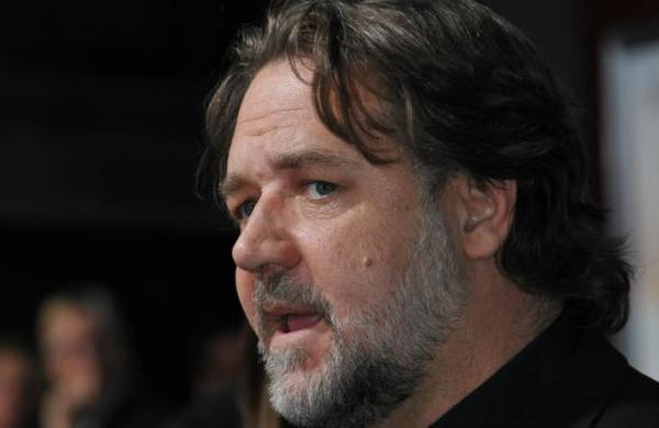 Russell Crowe muestra el 'antes y después' de su granja tras los incendios de Australia - SNT