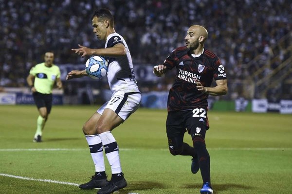 Pablo Velázquez, cerca de reforzar a un tradicional equipo argentino