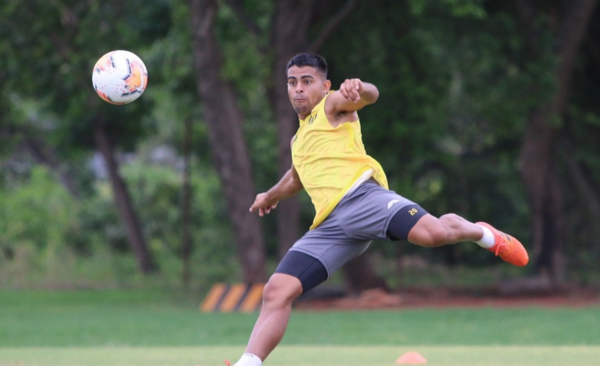 HOY / Emprenden viaje a Oruro para el debut en la Libertadores