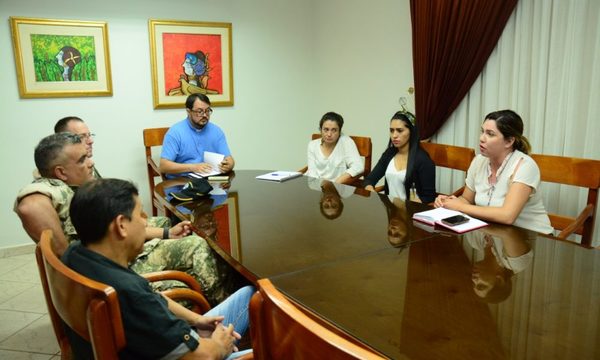 Diferentes instituciones se adhieren a la campaña contra el dengue en CDE