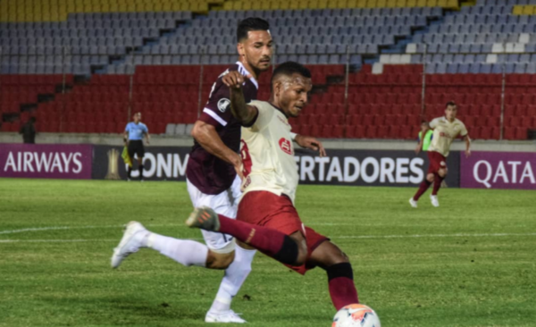 HOY / Primer partido de la Libertadores acaba igualado