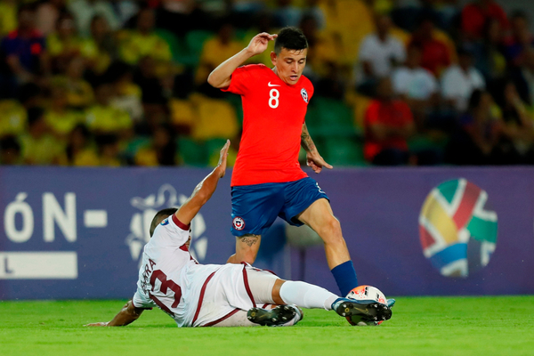 Chile vence por la mínima a Venezuela